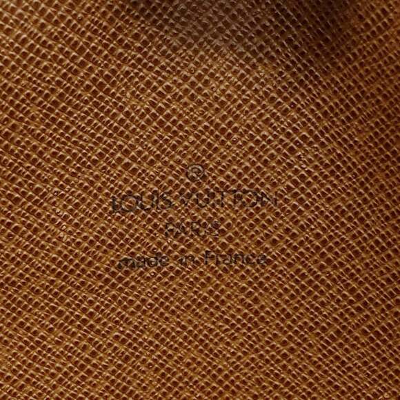 LOUIS VUITTON Authentic Brown Monogram Shoulder Bag